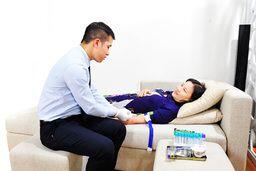 Bệnh mắt trẻ em  và nguy cơ gây mù lòa ở trẻ